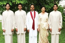 Mahinda Rajapaksa family: ಸುರಕ್ಷತೆಗಾಗಿ ನೌಕಾ ನೆಲೆಯಲ್ಲಿ ಆಶ್ರಯ ಪಡೆದ ಮಹಿಂದ ರಾಜಪಕ್ಸೆ ಕುಟುಂಬ Mahinda Rajapaksa family: ಸುರಕ್ಷತೆಗಾಗಿ ನೌಕಾ ನೆಲೆಯಲ್ಲಿ ಆಶ್ರಯ ಪಡೆದ ಮಹಿಂದ ರಾಜಪಕ್ಸೆ ಕುಟುಂಬ
