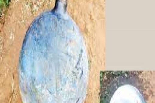 ಆಕಾಶದಿಂದ ಭೂಮಿಗೆ ಬಿದ್ದ ಲೋಹದ ಚೆಂಡುಗಳು
