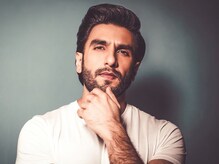 Ranveer Singh: ಬೆತ್ತಲೆಯಾಗಿ ಪೋಸ್ ಕೊಟ್ಟಿದ್ದು ನಾನಲ್ವೇ ಅಲ್ಲ! ಉಲ್ಟಾ ಹೊಡೆದ ರಣವೀರ್ ಸಿಂಗ್ Ranveer Singh: ಬೆತ್ತಲೆಯಾಗಿ ಪೋಸ್ ಕೊಟ್ಟಿದ್ದು ನಾನಲ್ವೇ ಅಲ್ಲ! ಉಲ್ಟಾ ಹೊಡೆದ ರಣವೀರ್ ಸಿಂಗ್