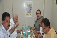 B.S Yediyurappa: ಗಾಂಧಿ ಬಜಾರ್ನ ವಿದ್ಯಾರ್ಥಿ ಭವನದಲ್ಲಿ ಮಸಾಲೆ ದೋಸೆ ಸವಿದ ಯಡಿಯೂರಪ್ಪ B.S Yediyurappa: ಗಾಂಧಿ ಬಜಾರ್ನ ವಿದ್ಯಾರ್ಥಿ ಭವನದಲ್ಲಿ ಮಸಾಲೆ ದೋಸೆ ಸವಿದ ಯಡಿಯೂರಪ್ಪ