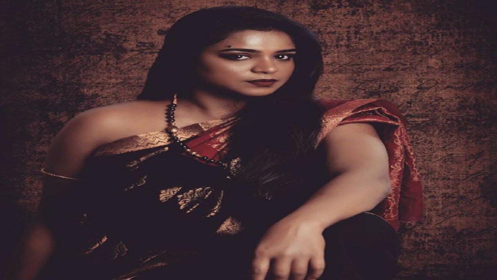 Colors Kannada Lakshana serial Villain Bhargavi real life Priya details