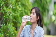 Drinking Water: ನೀರು ಕುಡಿಯೋಕೂ ಒಂದು ವಿಧಾನವಿದೆ ಕಣ್ರೀ, ಇಲ್ಲಿದೆ ನೋಡಿ Drinking Water: ನೀರು ಕುಡಿಯೋಕೂ ಒಂದು ವಿಧಾನವಿದೆ ಕಣ್ರೀ, ಇಲ್ಲಿದೆ ನೋಡಿ