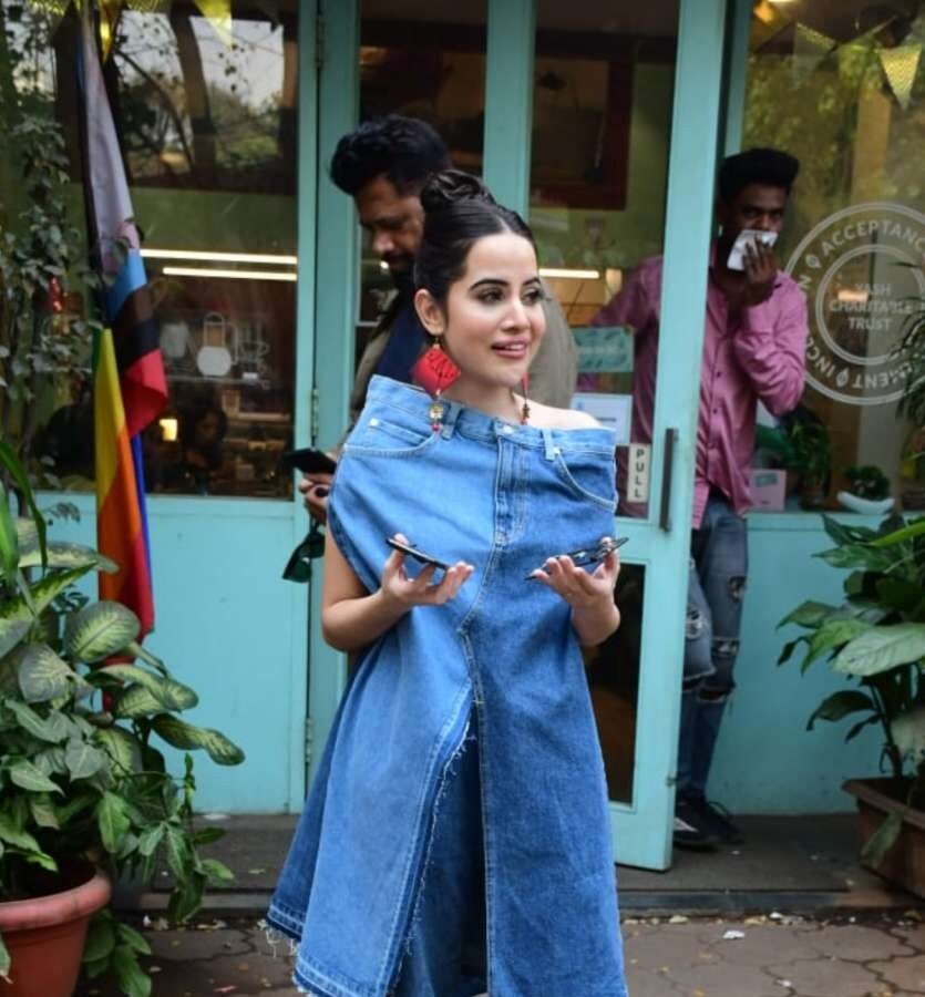 Urfi Javed gives denim-on-denim look a quirky twist by wearing