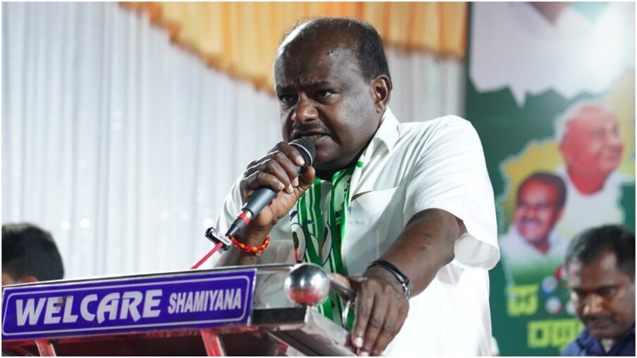  ಹೌದು ಹಾಸನ ಕ್ಷೇತ್ರದ ಜೆಡಿಎಸ್ ಟಿಕೆ ಟ್ ಗೊಂದಲ‌ ಗೊಂದಲಕ್ಕೆ ತೆರೆ ಎಳೆಯಲು ಕುಮಾರಸ್ವಾಮಿ ಮಾಸ್ಟರ್ ಪ್ಲಾನ್ ರೂಪಿಸಿದ್ದಾರೆ. ಈ ನಿಟ್ಟಿನಲ್ಲಿ ಕುಮಾರಸ್ವಾಮಿ ಹಾಸನ ಕ್ಷೇತ್ರದ ಪ್ರಮುಖ ಕಾರ್ಯಕರ್ತರು,ಮುಖಂಡರ ಸಭೆ ಕರೆದಿದ್ದಾರೆ.