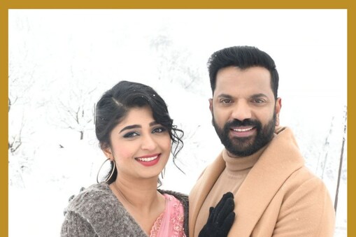 ರೋಮ್ಯಾಂಟಿಕ್ ಮೂಡ್​ಲ್ಲಿ ಸತೀಶ್-ಅದಿತಿ!