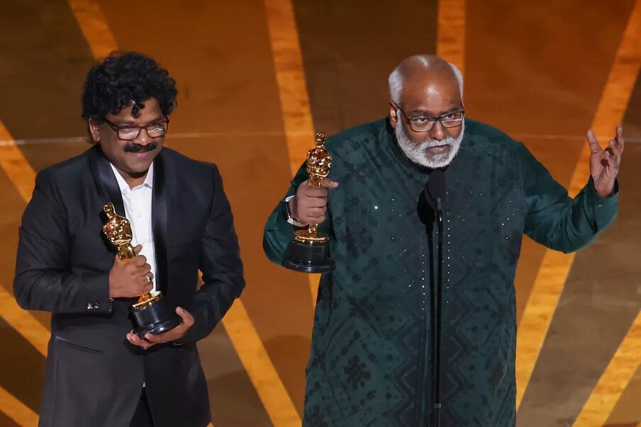  ದಿ ಎಲಿಫೆಂಟ್ ವಿಸ್ಪರರ್ಸ್ ಕಿರುಚಿತ್ರದ ನಂತರ RRR ನ 'ನಾಟು ನಾಟು' ಹಾಡು ಆಸ್ಕರ್ ಪ್ರಶಸ್ತಿ ಬಾಚಿಕೊಂಡಿದೆ. ರಾಜಮೌಳಿ ಚಿತ್ರಕ್ಕೆ ಮತ್ತೊಂದು ಕಿರೀಟ ಲಭಿಸಿದೆ.