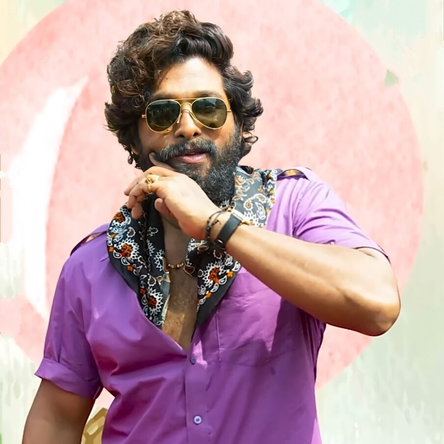  ಅಲ್ಲು ಅರ್ಜುನ್ ಸದ್ಯ ‘ಪುಷ್ಪ 2’ ಚಿತ್ರದ ಕೆಲಸಗಳಲ್ಲಿ ಬ್ಯುಸಿ ಆಗಿದ್ದಾರೆ. ಸ್ಕ್ರಿಪ್ಟ್ ಕೆಲಸ ವಿಳಂಬ ಆದ ಕಾರಣ ಸಿನಿಮಾ ಶೂಟಿಂಗ್ ಕೂಡ ತಡವಾಗಿ ಆರಂಭ ಆಗಿದೆ. ಇದೀಗ ನಿರ್ದೇಶಕ ಸುಕುಮಾರ್ ಫುಲ್ ಸ್ಪೀಡ್ ಆಗಿ ಶೂಟಿಂಗ್ ಮಾಡ್ತಿದ್ದಾರೆ. ಇದೇ ವೇಳೆ ಅಲ್ಲು ಅರ್ಜುನ್ ಹೊಸ ಸಿನಿಮಾಗೆ ಸಹಿ ಹಾಕಿದ್ದಾರೆ.