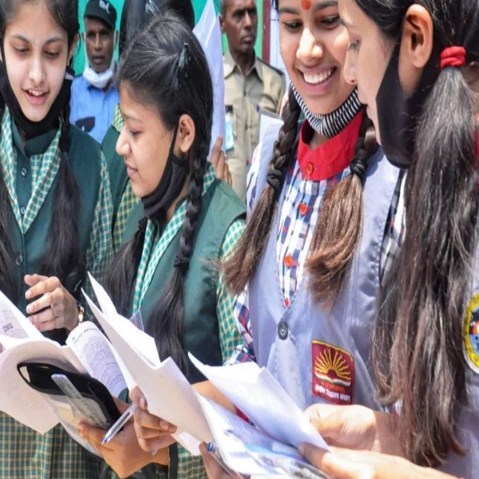 ಯೋಜನೆಯ ಹೆಸರು. ವಿದೇಶದಲ್ಲಿ ಸ್ಪರ್ಧೆಯಲ್ಲಿ ಭಾಗವಹಿಸಲು ವಿದ್ಯಾರ್ಥಿಗಳಿಗೆ ಬೆಂಬಲ ಎಂಬುದಾಗಿದೆ. ಇದನ್ನು ಕೇಂದ್ರ ಸರ್ಕಾರವು ಇಂಜಿನಿಯರಿಂಗ್ ಶಿಕ್ಷಣವನ್ನು ಪಡೆಯುತ್ತಿರುವ ವಿದ್ಯಾರ್ಥಿಗಳಿಗೆ ಪ್ರತ್ಯೇಕವಾಗಿ ಜಾರಿಗೊಳಿಸಿದೆ.