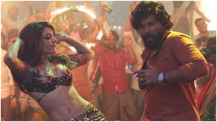 ನಾಗ ಚೈತನ್ಯ ಬಗ್ಗೆ ಕೂಡ ಸಂದರ್ಶನದಲ್ಲಿ ನಟಿ ಸಮಂತಾ ಮಾತಾಡಿದ್ದಾರೆ. ನಾಗ ಚೈತನ್ಯ ಅವರೊಂದಿಗಿನ ನನ್ನ ಮದುವೆ ವಿಚಾರದಲ್ಲಿ ನಾನು 100 ಪರ್ಸೆಂಟ್ ನೀಡಿದ್ದೇನೆ. ಆದರೆ ಅದು ಸರಿಯಾಗಿ ಕೆಲಸ ಮಾಡಲಿಲ್ಲ. ಕೆಲ ಕಾರಣಗಳಿಂದ ವಿಚ್ಛೇದನವಾಯ್ತು ಎಂದಿದ್ದಾರೆ.