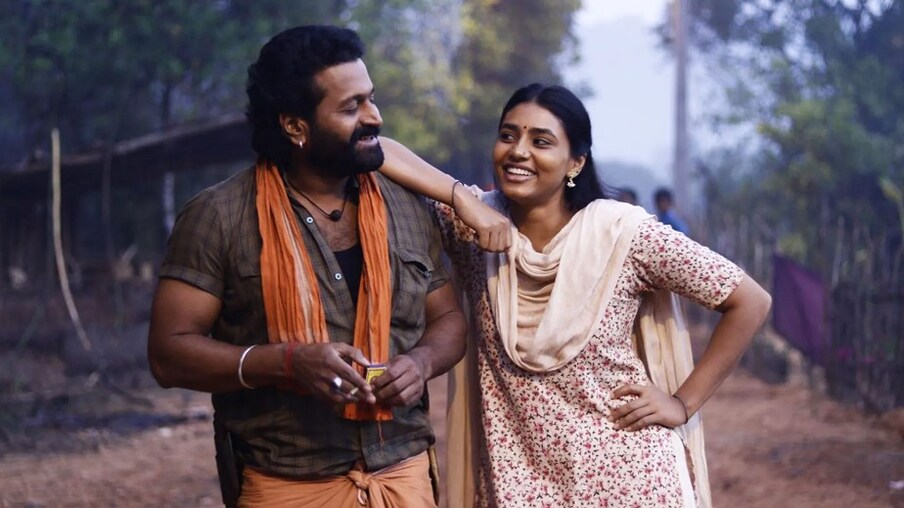  ಕಾಂತಾರ ಸಿನಿಮಾ ವಿಶ್ವವೇ ಕರ್ನಾಟಕದತ್ತ ತಿರುಗಿ ನೋಡುವಂತೆ ಮಾಡಿದ ಸಿನಿಮಾ. ಆ ಸಿನಿಮಾದ ನಟಿ ಲೀಲಾ ಅಂದ್ರೆ ಸಪ್ತಮಿ ಗೌಡ ಅವರಿಗೆ ದೊಡ್ಡ ಯಶಸ್ಸು ತಂದು ಕೊಟ್ಟಿದೆ.