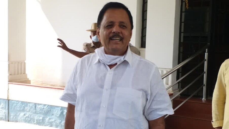  ಬೆಂಗಳೂರು: ಬಿಜೆಪಿ ಉಚ್ಛಾಟಿತ ಶಾಸಕ ಮಾಡಾಳ್ ವಿರೂಪಾಕ್ಷಪ್ಪ (MLA Madal Virupakshappa) ಅವರನ್ನು ಏಪ್ರಿಲ್ 11 ರವರೆಗೆ ನ್ಯಾಯಾಂಗ ಬಂಧನ ನೀಡಿ ಜನಪ್ರತಿನಿಧಿಗಳ ವಿಶೇಷ ನ್ಯಾಯಾಲಯ ಆದೇಶ ನೀಡಿದೆ.