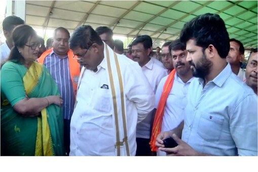 ಮಂಡ್ಯದಲ್ಲಿ ನಡೆಯಲಿರುವ ಸಮಾವೇಶ ಸ್ಥಳಕ್ಕೆ ಸಂಸದೆ ಸುಮಲತಾ ಭೇಟಿ