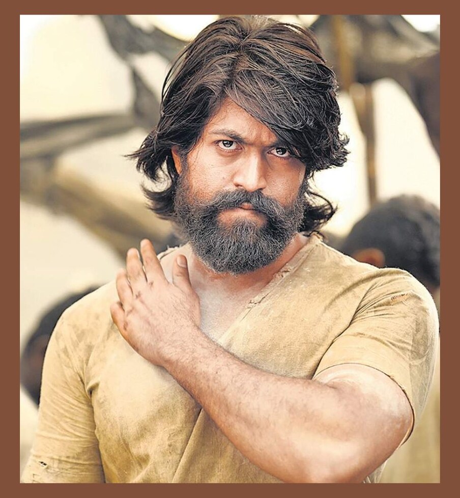  ಪ್ಯಾನ್ ಇಂಡಿಯಾ ಸ್ಟಾರ್ ರಾಕಿಂಗ್ ಸ್ಟಾರ್ ಯಶ್ ಮುಂದಿನ ಸಿನಿಮಾ ಯಾವುದು? ಯಾವಾಗ ಚಿತ್ರ ಸೆಟ್ಟೇರುತ್ತದೆ? ಈ ಎಲ್ಲ ಪ್ರಶ್ನೆಗೆ ಇನ್ನು ಉತ್ತರ ಸಿಕ್ಕಿಲ್ಲ. ಆದರೆ ಅಭಿಮಾನಿಗಳ ನಿರೀಕ್ಷೆ ದಿನೇ ದಿನೇ ಹೆಚ್ಚಾಗುತ್ತಲೆ ಇದೆ.