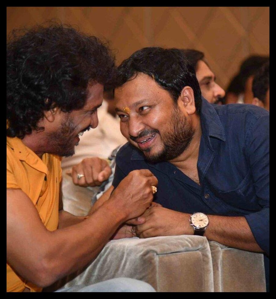  ಪ್ಯಾನ್ ಇಂಡಿಯಾ ಕಬ್ಜ ಚಿತ್ರ ಎಲ್ಲೆಡೆ ರಿಲೀಸ್ ಆಗಿದೆ. ಚಿತ್ರಕ್ಕೆ ಮೊದಲ ದಿನ ಒಳ್ಳೆ ರೆಸ್ಪಾನ್ಸ್ ಕೂಡ ಬಂದಿದೆ. ವಿಶ್ವದಾದ್ಯಂತ 4000 ಸ್ಕ್ರೀನ್‌ನಲ್ಲಿ ಸಿನಿಮಾ ಪ್ರದರ್ಶನ ಕಂಡಿದೆ. ನಿರೀಕ್ಷೆನೂ ಮೀರಿ ಚಿತ್ರಕ್ಕೆ ರೆಸ್ಪಾನ್ಸ್ ಬಂದಿದೆ.