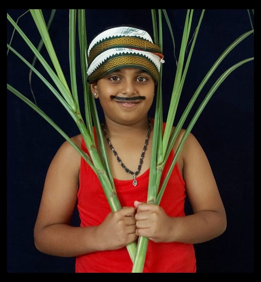 ಕನ್ನಡ ಚಿತ್ರರಂಗ ಕಂಡ ಮಹಾನ್ ಖಳನಾಯಕ ನಟ ವಜ್ರಮುನಿ ಅವರ ಫ್ಯಾಮಿಲಿಯಿಂದ ಇಲ್ಲಿವರೆಗೂ ಯಾರೂ ಬಣ್ಣದ ಲೋಕಕ್ಕೆ ಕಾಲಿಟ್ಟಿರಲಿಲ್ಲ. ಆದರೆ ಇದೀಗ ಅವರ ಮೊಮ್ಮಗ ಆಕರ್ಶ್ ವಜ್ರಮುನಿ ಬಣ್ಣದ ಪ್ರಪಂಚಕ್ಕೆ ಕಾಲಿಟ್ಟಿದ್ದಾನೆ.