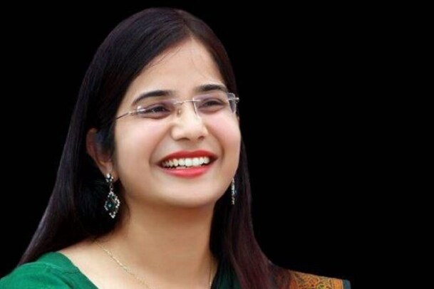 ದೇಶದ ಅತ್ಯಂತ ಕಿರಿಯ IAS ಅಧಿಕಾರಿ ಈಕೆ; ಚಿಕ್ಕ ವಯಸ್ಸಿಗೆ ದೊಡ್ಡ ಹುದ್ದೆಗೇರಿದ ಸ್ವಾತಿ