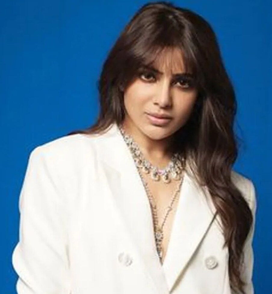  ಸಮಂತಾ ರುತ್​ ಪ್ರಭು (Samantha Ruth Prabhu) ಸದ್ಯ ಭಾರತೀಯ ಚಿತ್ರರಂಗದಲ್ಲಿ ಕೇಳಿ ಬರುತ್ತಿರುವ ಭಾರೀ ಜನಪ್ರಿಯ ನಟಿ. ಸರೋಗಸಿ ಕಥೆಯುಳ್ಳ ಯಶೋಧ ಸಿನಿಮಾ ನಂತರ ಮತ್ತೊಂದು ನಾಯಕಿ ಪಾತ್ರದಲ್ಲಿ ಸಮಂತಾ ತೆರೆ ಮೇಲೆ ಮೋಡಿ ಮಾಡುವುದಕ್ಕೆ ಸಿದ್ಧರಿದ್ದಾರೆ. ಅದುವೇ ಶಾಕುಂತಲಂ. ಇಂಡಿಯಾ ಸಿನಿಮಾವಾಗಿ (Pan India Cinema) ತೆರೆ ಮೇಲೆ ಬರೋದಕ್ಕೆ ಸಿದ್ಧವಾಗಿರುವ ಬಹು ನಿರೀಕ್ಷಿತ ಚಿತ್ರ ಇದಾಗಿದೆ.