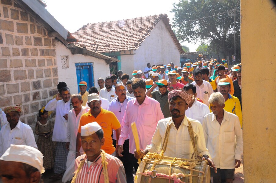 ಗೋಕಾಕ್‌ನಲ್ಲಿ ಮಾಜಿ ಸಚಿವ ರಮೇಶ್ ಜಾರಕಿಹೊಳಿ ಸೋಲಿಸಲು ಕಾಂಗ್ರೆಸ್, ಜೆಡಿಎಸ್ ಅಭ್ಯರ್ಥಿಗಳು ಒಂದಾಗಿದ್ದಾರೆ. ಗೋಕಾಕ್ ಜೆಡಿಎಸ್ ಅಭ್ಯರ್ಥಿ ಚಂದನ್ ಗಿಡ್ಡನವರ್ ನಾಮಪತ್ರ ವಾಪಸ್ ಪಡೆದುಕೊಂಡಿದ್ದಾರೆ.