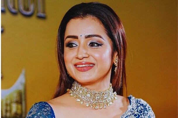Actress Trisha: ತ್ರಿಶಾ ಉಟ್ಟಿದ್ದ ನೀಲಿ ಬಣ್ಣದ ಈ ಲಕ್ಷುರಿ ಸೀರೆ ಬೆಲೆ ಸಾವಿರ ಅಲ್ಲ, ಲಕ್ಷಕ್ಕೂ ಮೇಲಿದೆ