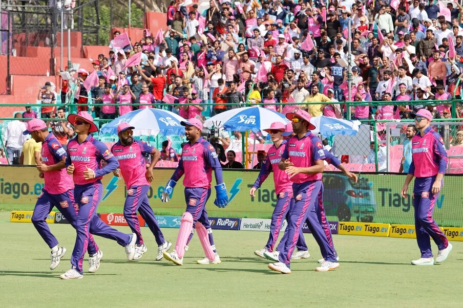  ಇಂಡಿಯನ್ ಪ್ರೀಮಿಯರ್ ಲೀಗ್ 2023ರ ರಾಯಲ್ ಚಾಲೆಂಜರ್ಸ್ ಬೆಂಗಳೂರು ರಾಜಸ್ಥಾನ್ ರಾಯಲ್ಸ್ ವಿರುದ್ಧ ಅಬ್ಬರಿಸಿತು. ಈ ಮೂಲಕ ಪ್ಲೇಆಫ್ ರೇಸ್‌ನಲ್ಲಿ ಉಳಿದಿದೆ.
