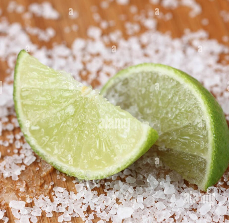 Remove Stains From Clothes ಬಟ್ಟೆ ಮೇಲಿನ ಕಲೆಯನ್ನು ನಿಮಿಷಗಳಲ್ಲೇ ಹೋಗಲಾಡಿಸಿ