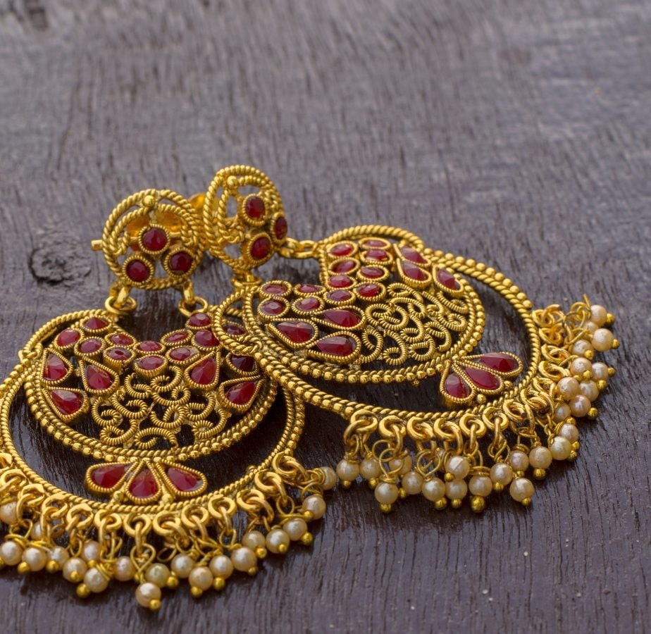 ಬರೀ 3, 4, 5 ಗ್ರಾಂ ಗೆ ಆಫ್ ಜುಮುಕಿ ಡಿಸೈನ್ ಟ್ರೆಂಡಿಂಗ್ /half jumki  designs#goldjumka #earrings - YouTube