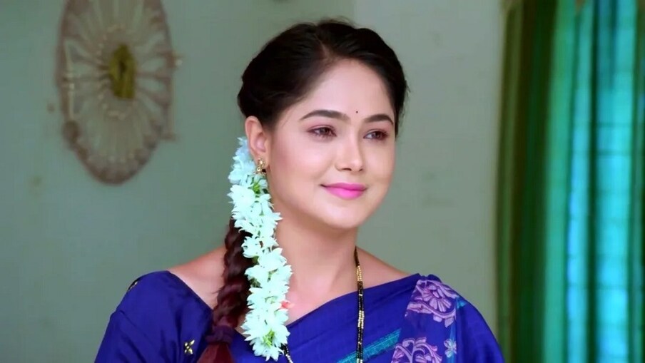  ಜೀ ಕನ್ನಡದಲ್ಲಿ ಸಂಜೆ 6.30ಕ್ಕೆ ಪ್ರಸಾರವಾಗುತ್ತಿರುವ ಪಾರು ಸೀರಿಯಲ್ ಹಲವಾರು ಜನರ ಮನಸ್ಸು ಗೆದ್ದಿದೆ. ದಿನಕ್ಕೊಂದು ತಿರುವಿನೊಂದಿಗೆ ಅಭಿಮಾನಿಗಳನ್ನು ಹಿಡಿದಿಟ್ಟುಕೊಳ್ಳುವಲ್ಲಿ ಯಶಸ್ವಿಯಾಗುತ್ತಿದೆ.