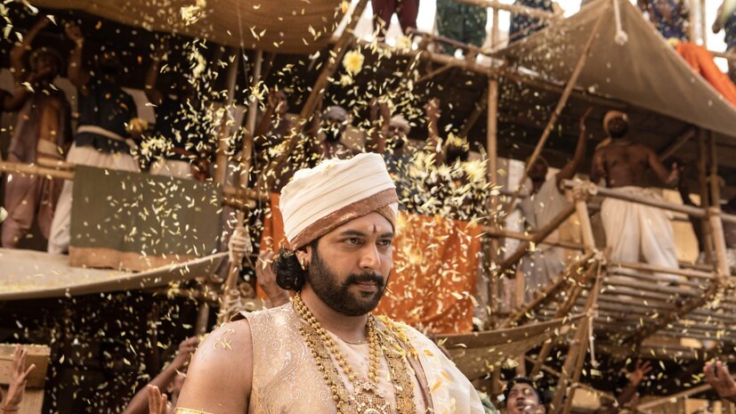  ಜಯಂ ರವಿ ತಮಿಳಿನಲ್ಲಿ ಖ್ಯಾತ ನಟನಾಗಿದ್ದು ಇತ್ತೀಚಿನ ವರ್ಷಗಳಲ್ಲಿ ಅಷ್ಟಾಗಿ ಸಿನಿಮಾ ಮಾಡುತ್ತಿಲ್ಲ. ರೊಮ್ಯಾಂಟಿಕ್ ಹೀರೋ, ಆ್ಯಕ್ಷನ್ ಹೀರೋ ಆಗಿಲ್ಲ ಬಹುತೇಕ ಎಲ್ಲ ಪಾತ್ರಗಳನ್ನು ನಿರ್ವಹಿಸಿದ್ದಾರೆ ಈ ನಟ.