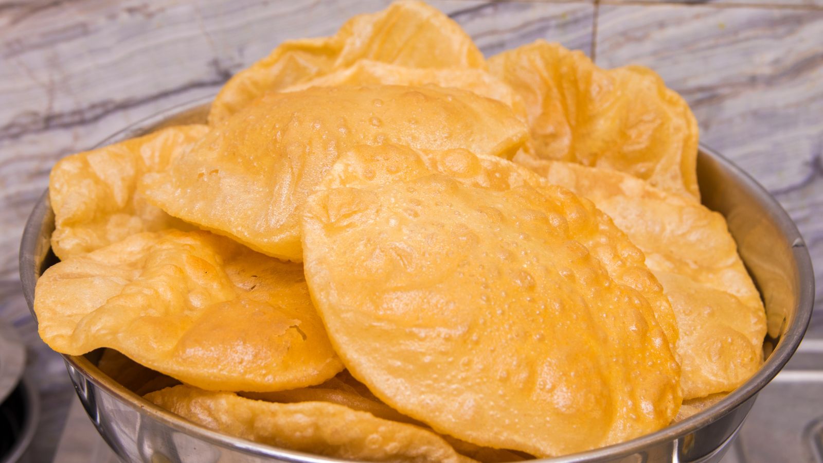 Corn Flour Puri ಬೆಳಗ್ಗಿನ ತಿಂಡಿಗೆ ಮನೆಯಲ್ಲೇ ಮಾಡಿ ಜೋಳದ ಪೂರಿ; ಇಲ್ಲಿದೆ