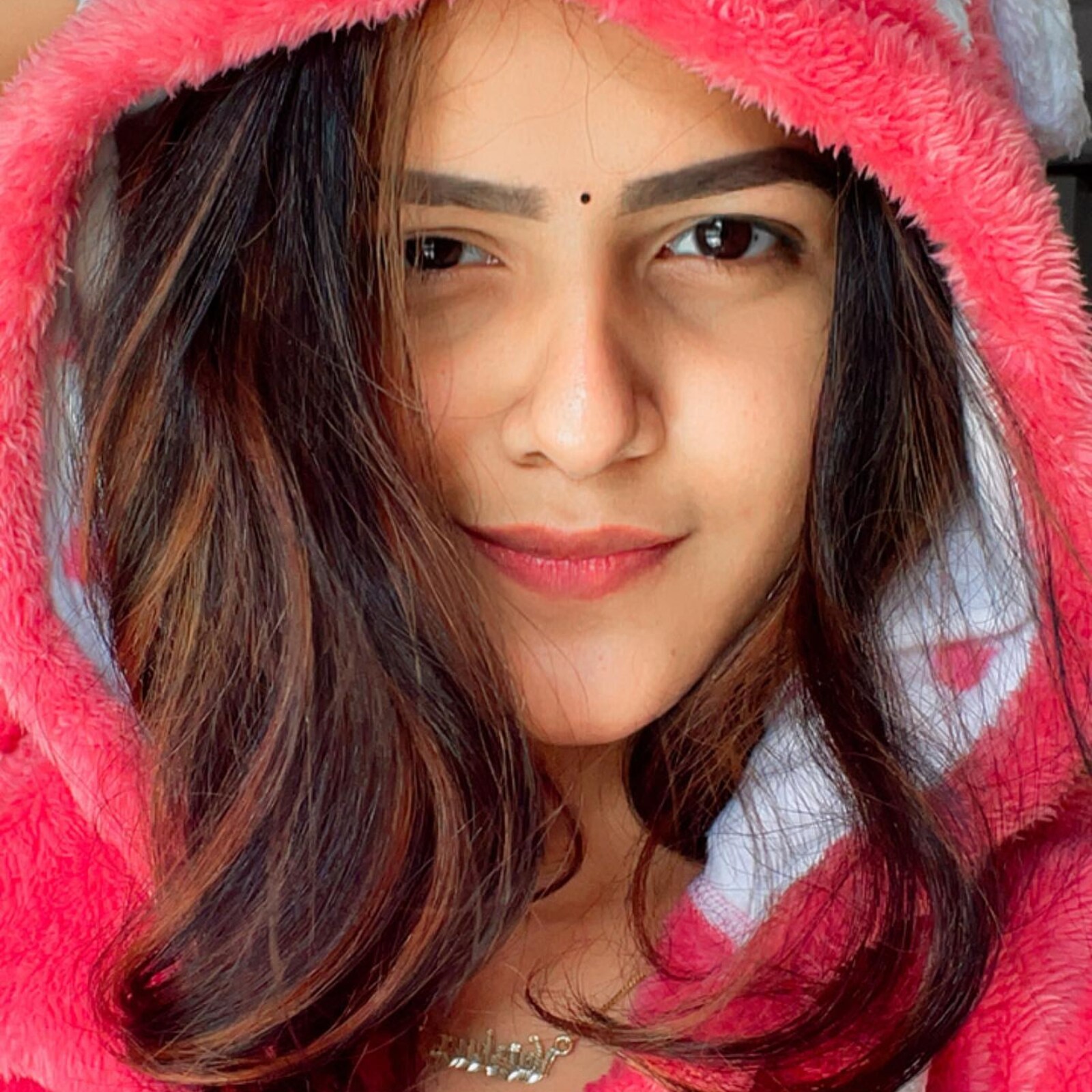 Tamilthot'S Unexpected Gift To Sneha - kznjucu