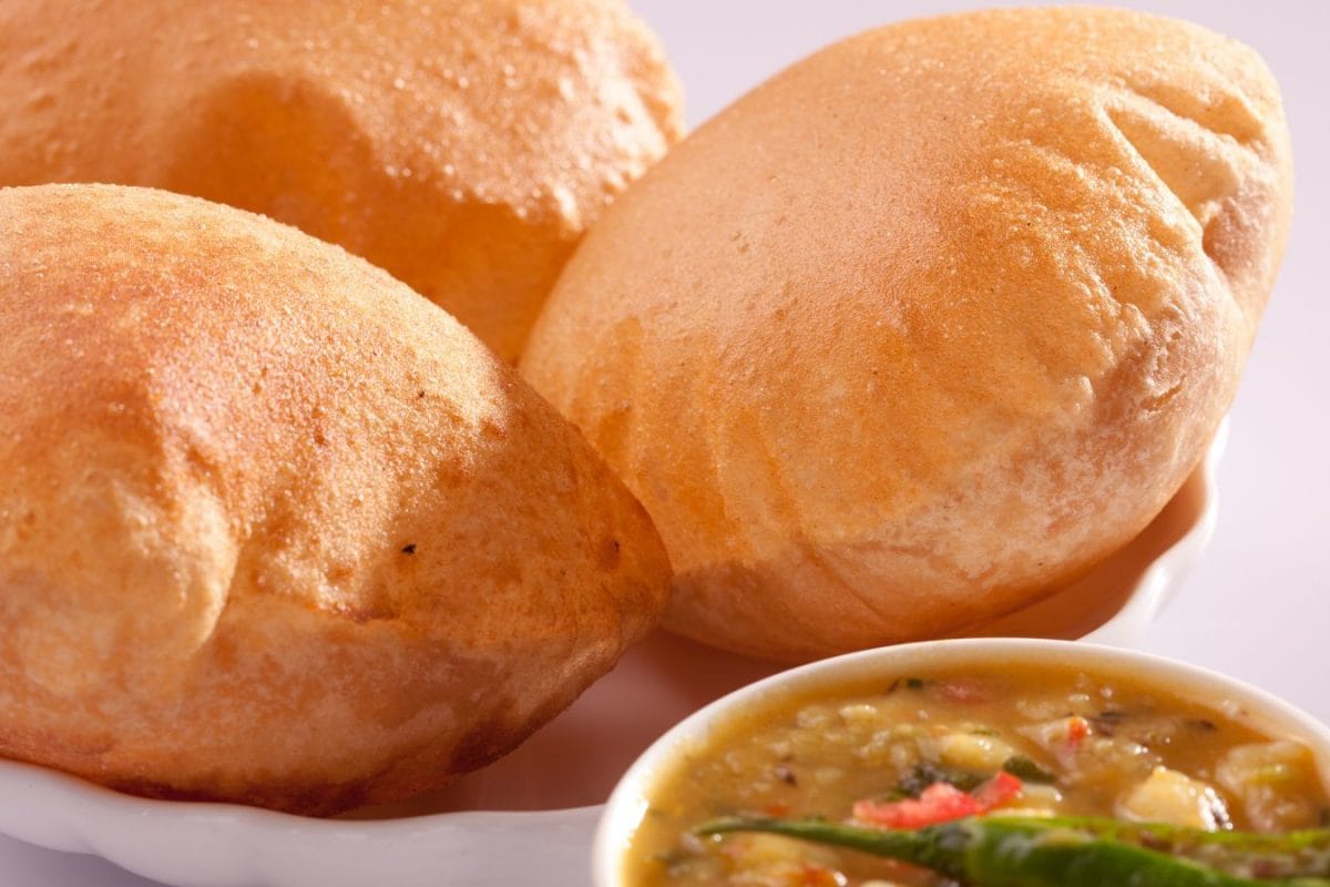 Corn Flour Puri ಬೆಳಗ್ಗಿನ ತಿಂಡಿಗೆ ಮನೆಯಲ್ಲೇ ಮಾಡಿ ಜೋಳದ ಪೂರಿ; ಇಲ್ಲಿದೆ