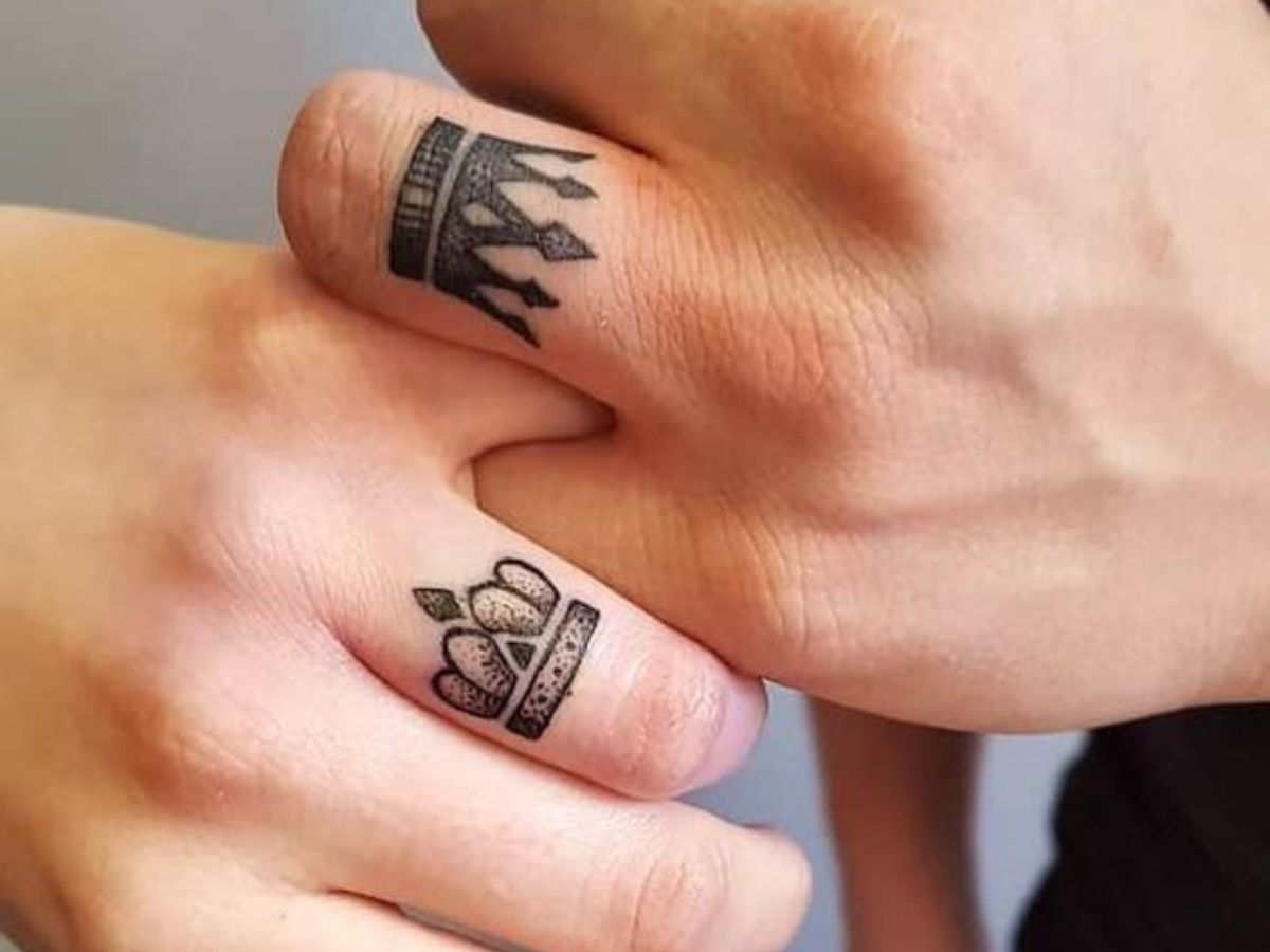 montetattoo:king--queen-finger-tattoo-matching