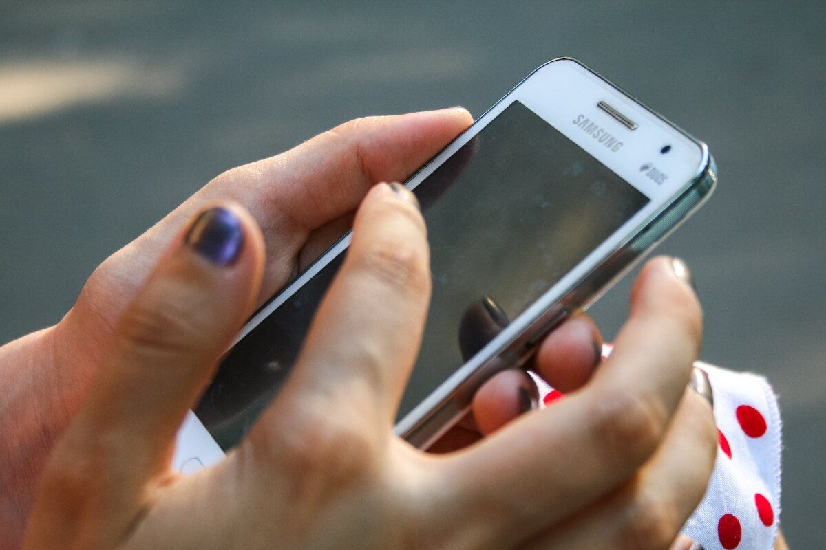 क्या आपके पास एक से अधिक सिम कार्ड हैं? यदि हां, तो कैंची आपकी जेब में आ जाएगी! आ गये नये नियम! क्या आपके पास एक से अधिक सिम कार्ड हैं? यदि हां, तो कैंची आपकी जेब में आ जाएगी! आ गये नये नियम!