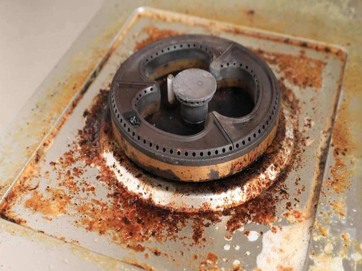 ಹಿತ್ತಾಳೆ ಬರ್ನರ್ ಸುಟ್ಟು ಕರಕಲಾಗಿದ್ಯಾ? ಡೋಂಟ್ ವರಿ ಈ ಟಿಪ್ಸ್ ಫಾಲೋ ಮಾಡಿ ಫಳಫಳ