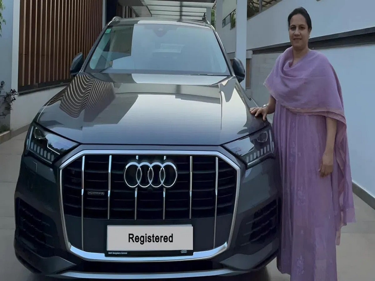 ಐಷಾರಾಮಿ ಕಾರು ಖರೀದಿಸಿದ ಅಶ್ವಿನಿ ಪುನೀತ್ ರಾಜ್ ಕುಮಾರ್! ಬೆಲೆ ಎಷ್ಟು ಕೋಟಿ ...