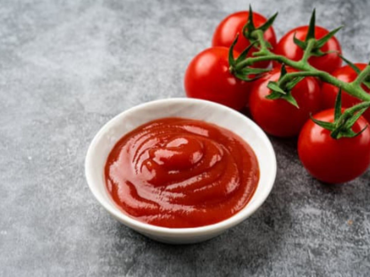 Tomato Ketchup Benefits ನಿಮ್ಮ ಕೂದಲನ್ನು ಸಿಲ್ಕೀ ಆಗಿಸುತ್ತೆ ಟೊಮೆಟೊ ಕೆಚಪ್