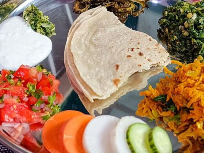 Silver Plate ಚಿಕ್ಕ ಮಕ್ಕಳಿಗೆ ಬೆಳ್ಳಿ ಬಟ್ಟಲಿನಲ್ಲಿಯೇ ಊಟ ಮಾಡಿಸಬೇಕು