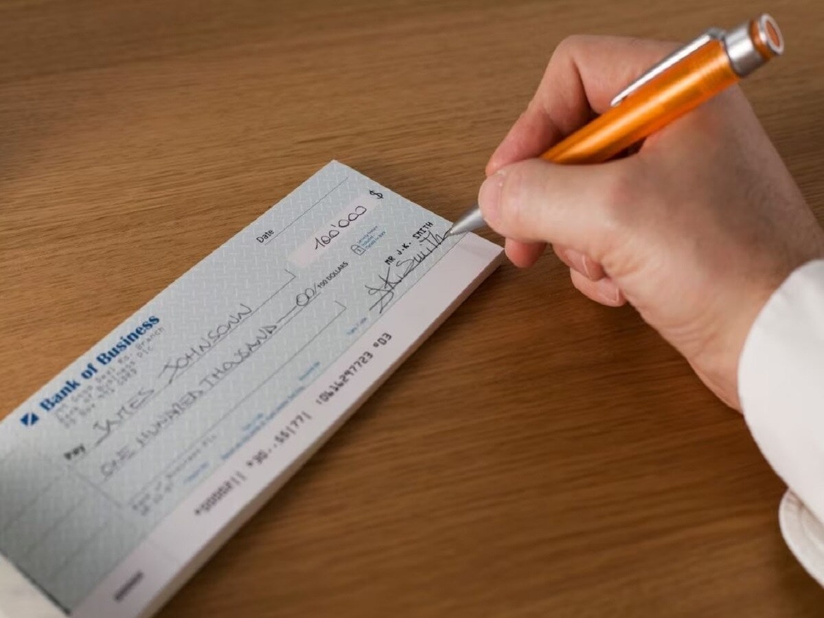 Bank Cheque: ಬ್ಯಾಂಕ್ ಚೆಕ್‌ನಲ್ಲಿ 9 ವಿಧಗಳಿವೆ! ಆದರೆ ಯಾವುದನ್ನು ಯಾವಾಗ ...