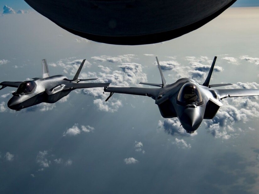 F-35 Fighter Jet: ಅಮೆರಿಕದ 'ಬಾಹುಬಲಿ' F-35 ಯುದ್ಧ ವಿಮಾನ; ಇದರ ವಿಶೇಷತೆ ಏನು ...