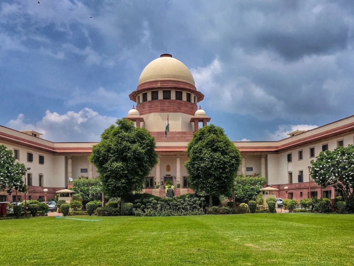 ಎಲ್ಲವನ್ನು ಫ್ರೀ ಕೊಟ್ರೆ ಜನ ಕೆಲಸ ಮಾಡೋದು ಬಿಡ್ತಾರೆ! ರಾಜಕೀಯ ಪಕ್ಷಗಳ ಫ್ರೀಬೀಸ್  ವಿರುದ್ಧ ಸುಪ್ರೀಂ ಕೋರ್ಟ್‌ ತರಾಟೆ | Supreme Court takes strong objection  against freebies ...