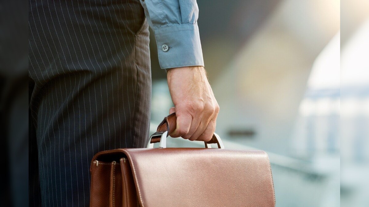 Jobs: ಎಚ್​ವಿಎಫ್​ನಲ್ಲಿ ಉದ್ಯೋಗಾವಕಾಶ; ಕೈ ತುಂಬಾ ಸಂಬಳ, ಇಂದೇ ಅರ್ಜಿ ಸಲ್ಲಿಸಿ!