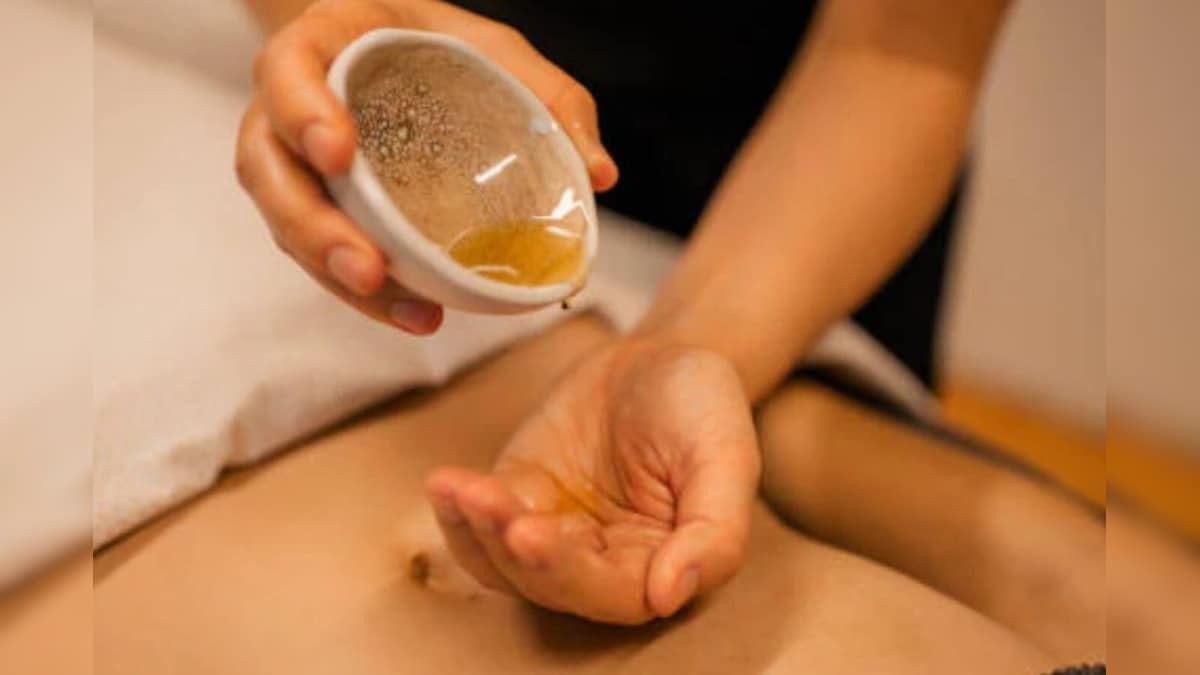 Health Care: ಮಲಗೋ ಮುನ್ನ ಹೊಟ್ಟೆಯ ಹೊಕ್ಕಳಿಗೆ ಎಣ್ಣೆ ಹಾಕಿ ಹೀಗೆ ಮಾಡಿ ಸಾಕು; ಈ ಎಲ್ಲಾ ಸಮಸ್ಯೆಗಳು ದೂರಾಗುತ್ತೆ!