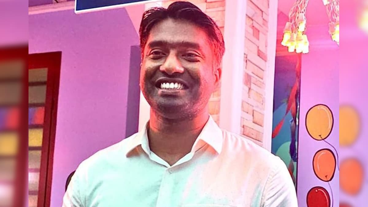 IAS Officer: ಅಂಗನವಾಡಿ ಕಾರ್ಯಕರ್ತೆಯ ಮಗ ಈಗ ಐಎಎಸ್ ಆಫೀಸರ್! ವ್ಯವಸ್ಥೆಯನ್ನೇ ಬದಲಿಸಿದ ಕಲೆಕ್ಟರ್ ಅರ್ಜುನ್ ಪಾಂಡಿಯನ್ ಸಕ್ಸಸ್‌ ಸ್ಟೋರಿ