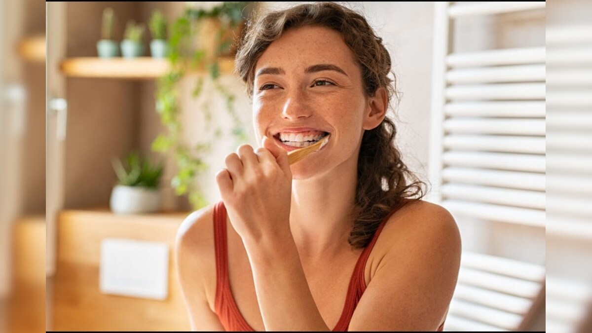 Oral Health: ಹಲ್ಲುಜ್ಜಲು ಎಷ್ಟು ಸಮಯ ಬೇಕು? ಬಹುತೇಕ ಮಂದಿ ಈ ತಪ್ಪು ಮಾಡ್ತಿದ್ದಾರೆ ಅಂತಾರೆ ವೈದ್ಯರು!