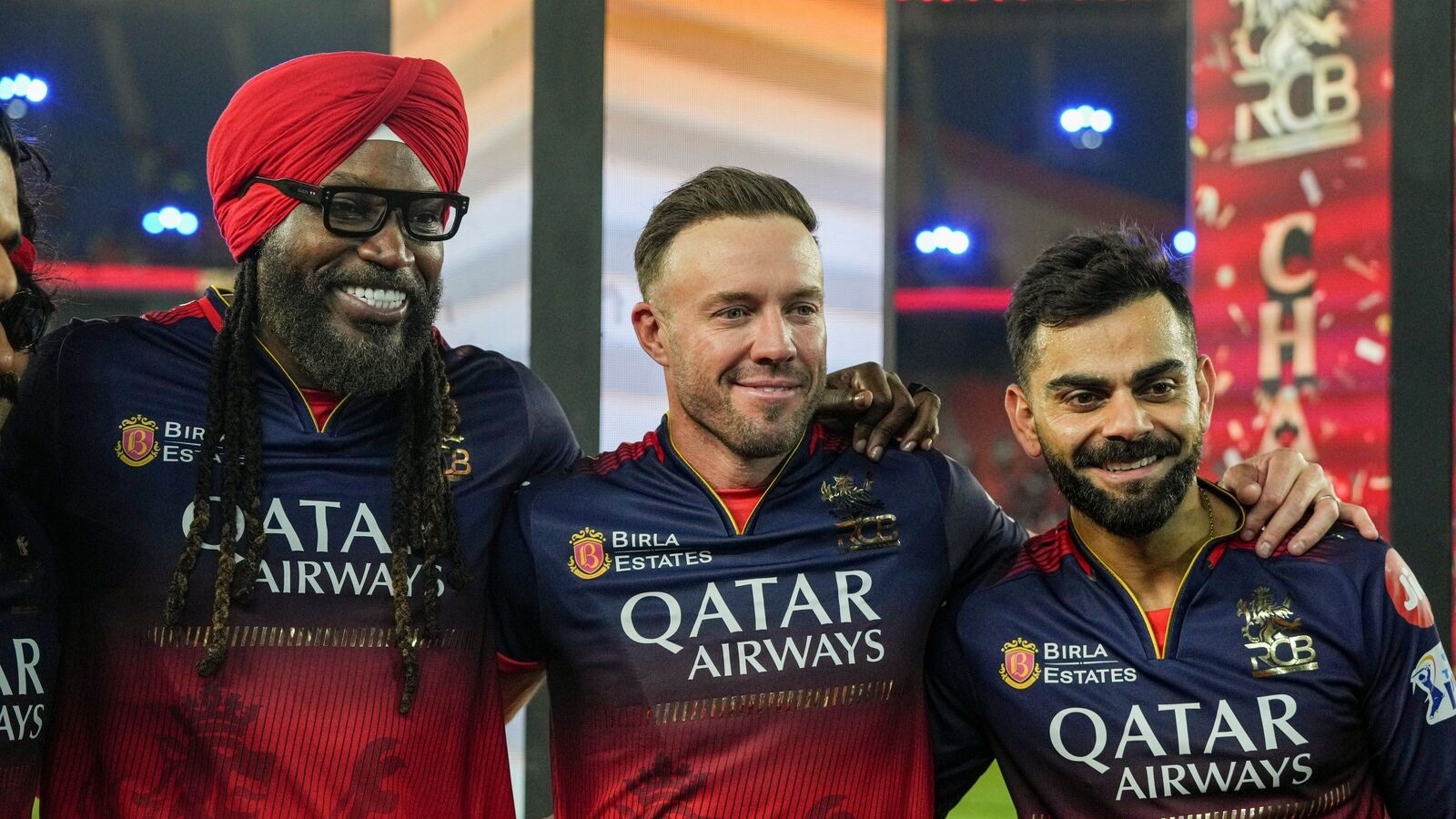 IPL 2026: RCB ಸಾರ್ವಕಾಲಿಕ ತಂಡದ ಪ್ರಕಟಿಸಿದ ವಿರಾಟ್! ಕಿಂಗ್​ ಕೊಹ್ಲಿ ತಂಡದಲ್ಲಿ  ಇಬ್ಬರು ಕನ್ನಡಿಗರಿಗೂ ಚಾನ್ಸ್ |RCB's Greatest XI: Virat Kohli Includes Anil  Kumble, KL Rahul, and Mitchell Starc ...