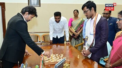 ಸಿಎಂ ದಳಪತಿ ವಿಜಯ್ 