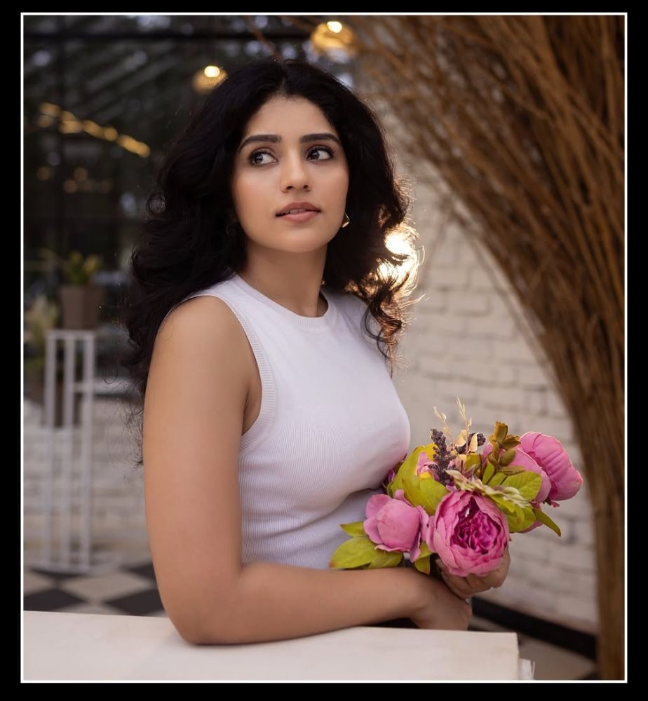 megha shetty share latest photo shoot video on social media