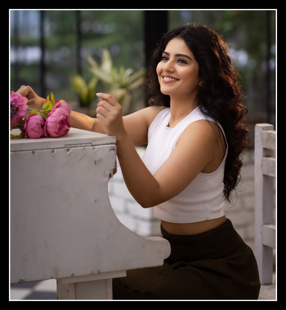 megha shetty share latest photo shoot video on social media