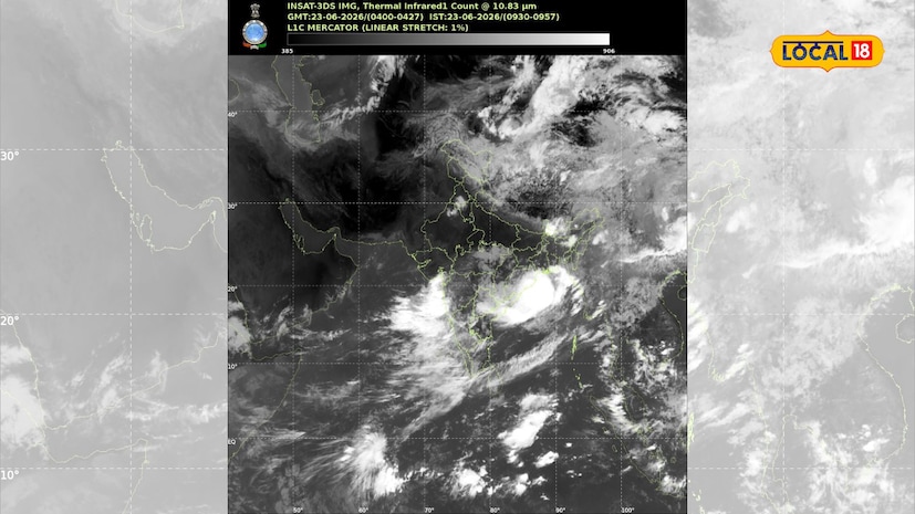 ಜೂನ್ ತಿಂಗಳಲ್ಲಿ ಕರ್ನಾಟಕದಲ್ಲಿ ಶೇಕಡಾ 45 ರಷ್ಟು ಮಳೆ ಕೊರತೆ ಎದುರಾಗಿದ್ದು, ಮುಂಗಾರು ಮಳೆ 146 ವರ್ಷಗಳ ದಾಖಲೆ ಕುಸಿತವಾಗಿದೆ. ರಾಜ್ಯದಲ್ಲಿ ಜೂನ್ 1 ರಿಂದ 22ವರೆಗೆ ವಾಡಿಕೆಯಂತೆ 136 ಮಿ.ಮೀ ಮಳೆ ಆಗಬೇಕಿತ್ತು. ಆದರೆ ರಾಜ್ಯದಲ್ಲಿ 78 ಮಿ.ಮೀ ಮಳೆ ಆಗಿದೆ. ದಕ್ಷಿಣ ಕನ್ನಡ, ಉತ್ತರ ಕನ್ನಡ ಹಾಗೂ ಉಡುಪಿಯಲ್ಲಿ 551 ಮಿ.ಮೀ ಮಳೆ ಆಗಬೇಕಿತ್ತು. ಆದರೆ 210 ಮಿ.ಮೀ ಮಳೆಯಾಗಿದ್ದು, ಶೇಕಡಾ 62 ಮಳೆ ಅಭಾವ ಆಗಿದೆ. ಶಿವಮೊಗ್ಗ, ಕೊಡಗು, ಚಿಕ್ಕಮಗಳೂರು ಮತ್ತು ಹಾಸನದಲ್ಲಿ 234 ಮಿ.ಮೀ ಮಳೆ ಬದಲು 95 ಮಿ.ಮೀ ಆಗಿದೆ. ಇದರಿಂದ ಶೇಕಡಾ 59 ಮಳೆ ಕುಂಠಿತವಾಗಿದೆ. ದಕ್ಷಿಣ ಕರ್ನಾಟಕದ ವ್ಯಾಪ್ತಿಯ ಜಿಲ್ಲೆಗಳಲ್ಲಿ 53 ಮಿ.ಮೀ ಮಳೆ ಬೀಳಬೇಕಿತ್ತು. ಆದರೆ 52 ಮಿ.ಮೀ ಸುರಿದಿದ್ದು, ವಾಡಿಕೆಯಷ್ಟು ಮಳೆಯಾಗಿದೆ. ಉತ್ತರ ಕರ್ನಾಟಕದಲ್ಲಿ ವಾಡಿಕೆಯಂತೆ 74 ಮಿ.ಮೀ ಮಳೆ ಬದಲು 53 ಮಿ.ಮೀ ಬಿದ್ದಿದೆ. ಜೂನ್ ತಿಂಗಳಲ್ಲಿ ಕರ್ನಾಟಕದಲ್ಲಿ ಶೇಕಡಾ 45 ರಷ್ಟು ಮಳೆ ಕೊರತೆ ಎದುರಾಗಿದ್ದು, ಮುಂಗಾರು ಮಳೆ 146 ವರ್ಷಗಳ ದಾಖಲೆ ಕುಸಿತವಾಗಿದೆ. ರಾಜ್ಯದಲ್ಲಿ ಜೂನ್ 1 ರಿಂದ 22ವರೆಗೆ ವಾಡಿಕೆಯಂತೆ 136 ಮಿ.ಮೀ ಮಳೆ ಆಗಬೇಕಿತ್ತು. ಆದರೆ ರಾಜ್ಯದಲ್ಲಿ 78 ಮಿ.ಮೀ ಮಳೆ ಆಗಿದೆ. ದಕ್ಷಿಣ ಕನ್ನಡ, ಉತ್ತರ ಕನ್ನಡ ಹಾಗೂ ಉಡುಪಿಯಲ್ಲಿ 551 ಮಿ.ಮೀ ಮಳೆ ಆಗಬೇಕಿತ್ತು. ಆದರೆ 210 ಮಿ.ಮೀ ಮಳೆಯಾಗಿದ್ದು, ಶೇಕಡಾ 62 ಮಳೆ ಅಭಾವ ಆಗಿದೆ. ಶಿವಮೊಗ್ಗ, ಕೊಡಗು, ಚಿಕ್ಕಮಗಳೂರು ಮತ್ತು ಹಾಸನದಲ್ಲಿ 234 ಮಿ.ಮೀ ಮಳೆ ಬದಲು 95 ಮಿ.ಮೀ ಆಗಿದೆ. ಇದರಿಂದ ಶೇಕಡಾ 59 ಮಳೆ ಕುಂಠಿತವಾಗಿದೆ. ದಕ್ಷಿಣ ಕರ್ನಾಟಕದ ವ್ಯಾಪ್ತಿಯ ಜಿಲ್ಲೆಗಳಲ್ಲಿ 53 ಮಿ.ಮೀ ಮಳೆ ಬೀಳಬೇಕಿತ್ತು. ಆದರೆ 52 ಮಿ.ಮೀ ಸುರಿದಿದ್ದು, ವಾಡಿಕೆಯಷ್ಟು ಮಳೆಯಾಗಿದೆ. ಉತ್ತರ ಕರ್ನಾಟಕದಲ್ಲಿ ವಾಡಿಕೆಯಂತೆ 74 ಮಿ.ಮೀ ಮಳೆ ಬದಲು 53 ಮಿ.ಮೀ ಬಿದ್ದಿದೆ.