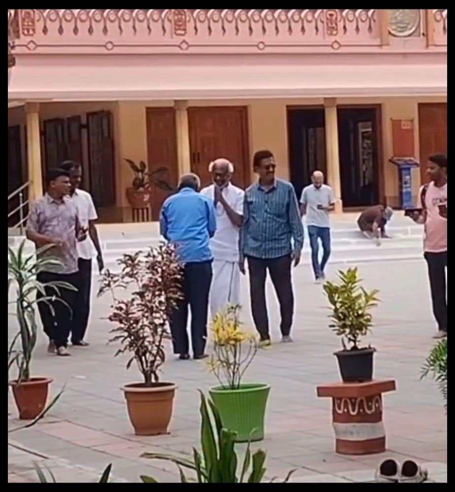 super star rajinikanth visit bangalore ramakrishna ashrama video viral